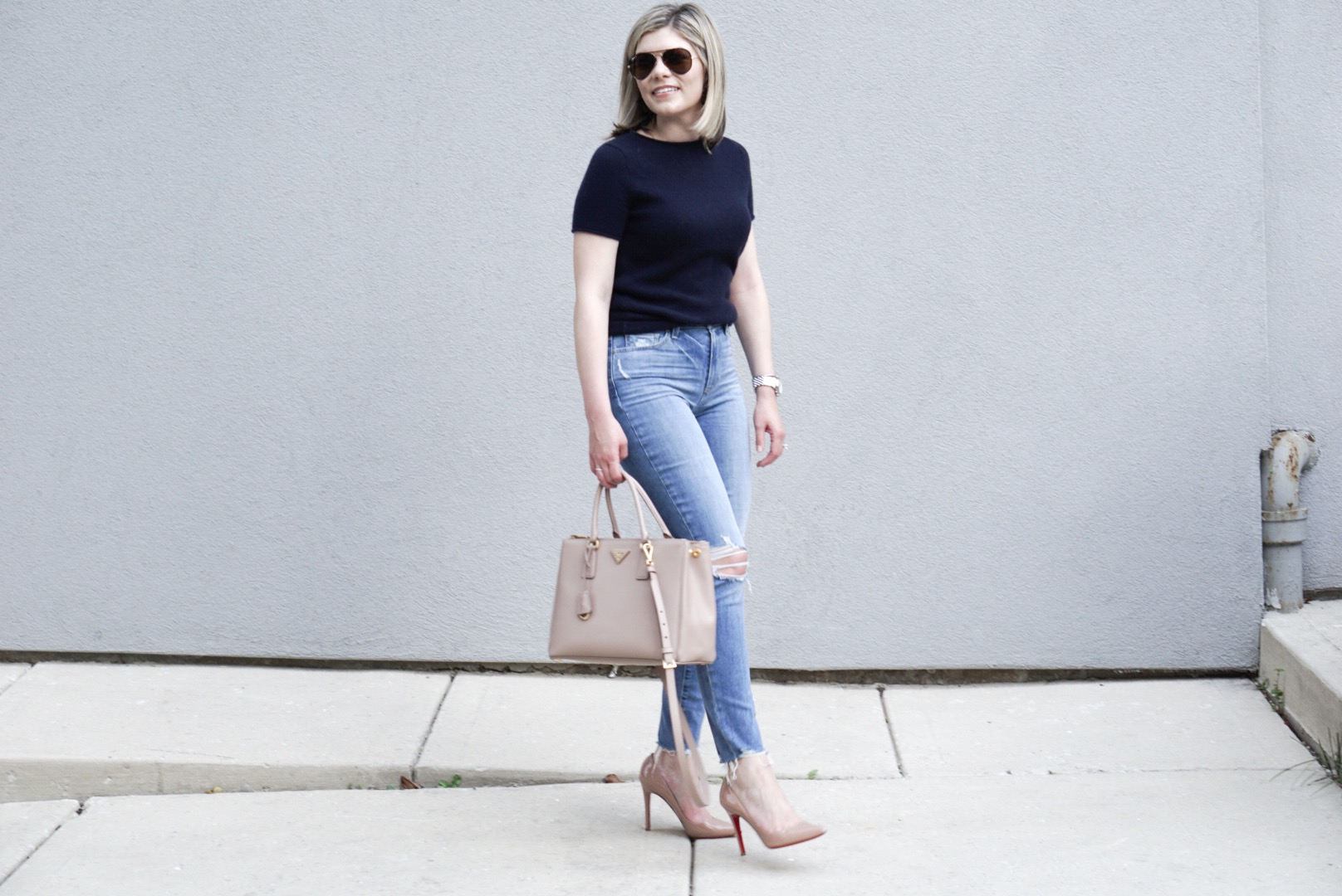 Summer to Fall Transitional Outfit - Cashmere & Jeans
