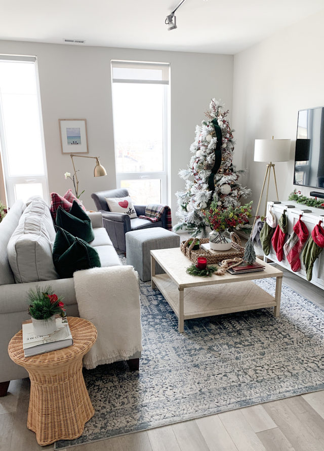 My 2020 Christmas Home Decor - Cashmere & Jeans